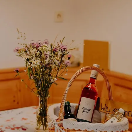 Almhaus Kochjosel Tatil Evi *