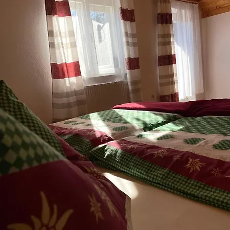 Almhaus Kochjosel Tatil Evi *